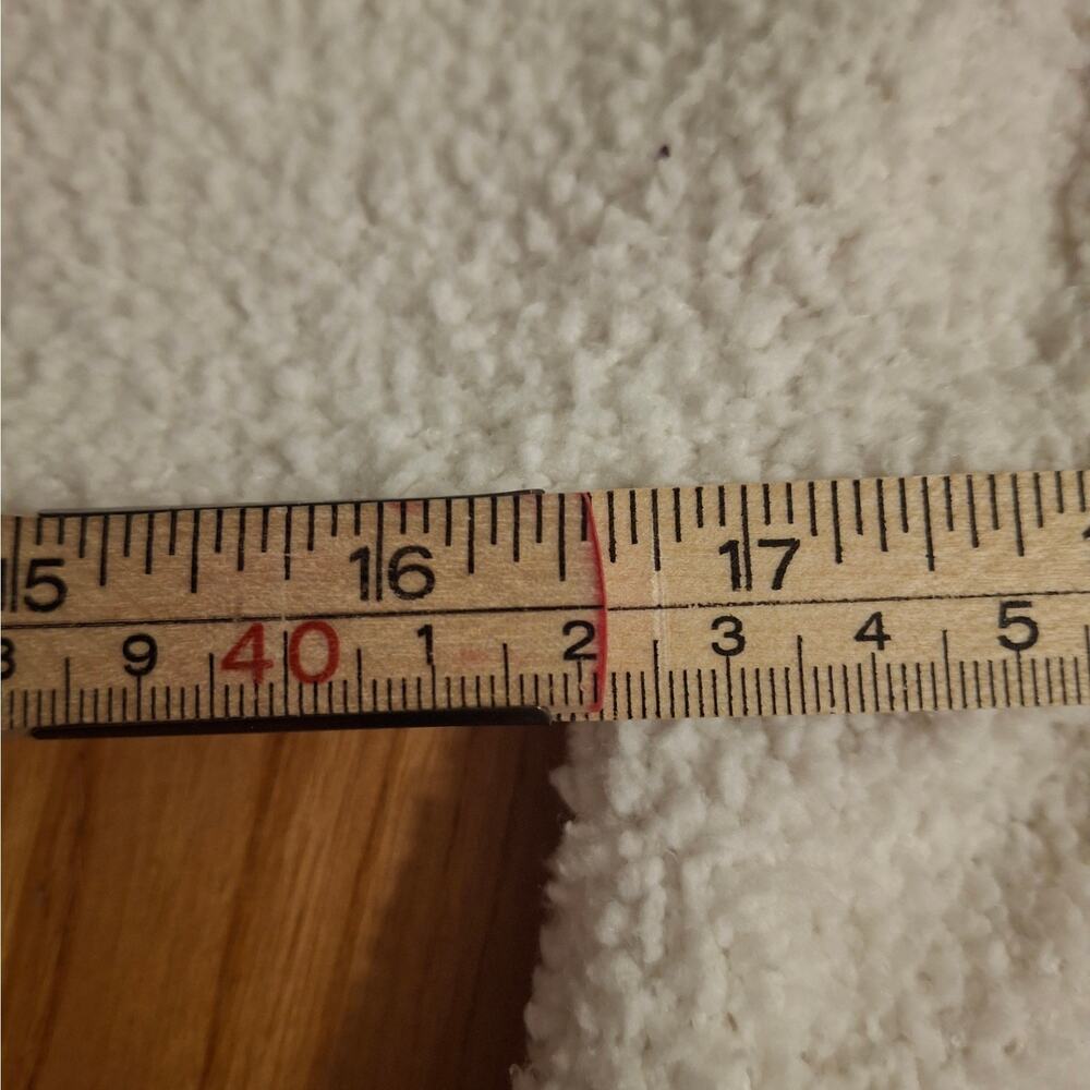 UGG Cream Fluffy Turtleneck Sweater - Size XL - Picture 6 of 6